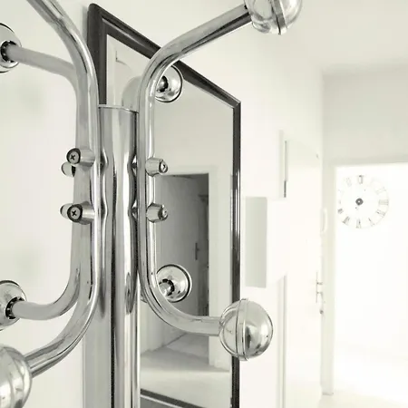 Bauhaus Design-luxus Apartment, 20er Jahre Stil, Garten Appartamento