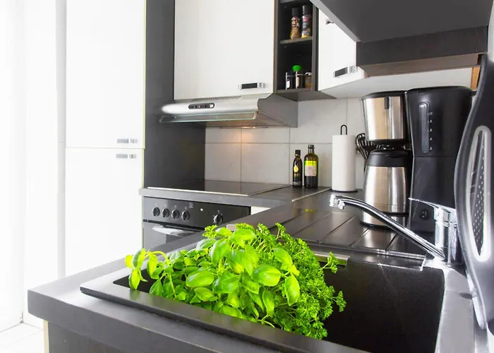 Bauhaus Design-luxus Apartment, 20er Jahre Stil, Garten *